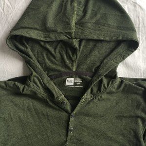 MEC Men's Long Sleeve Hooded Athletic Top